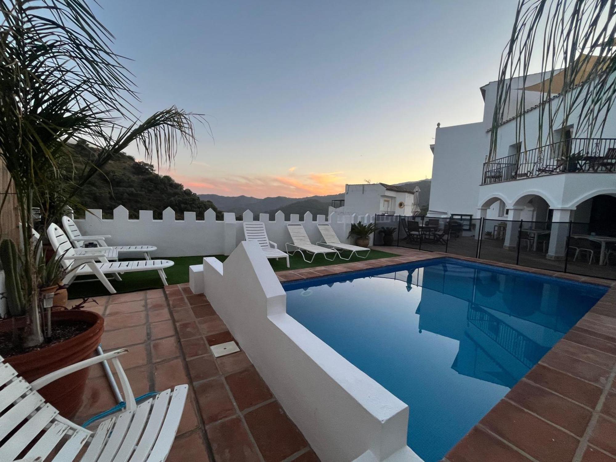 Villa Casa Del Leon à Istán Extérieur photo