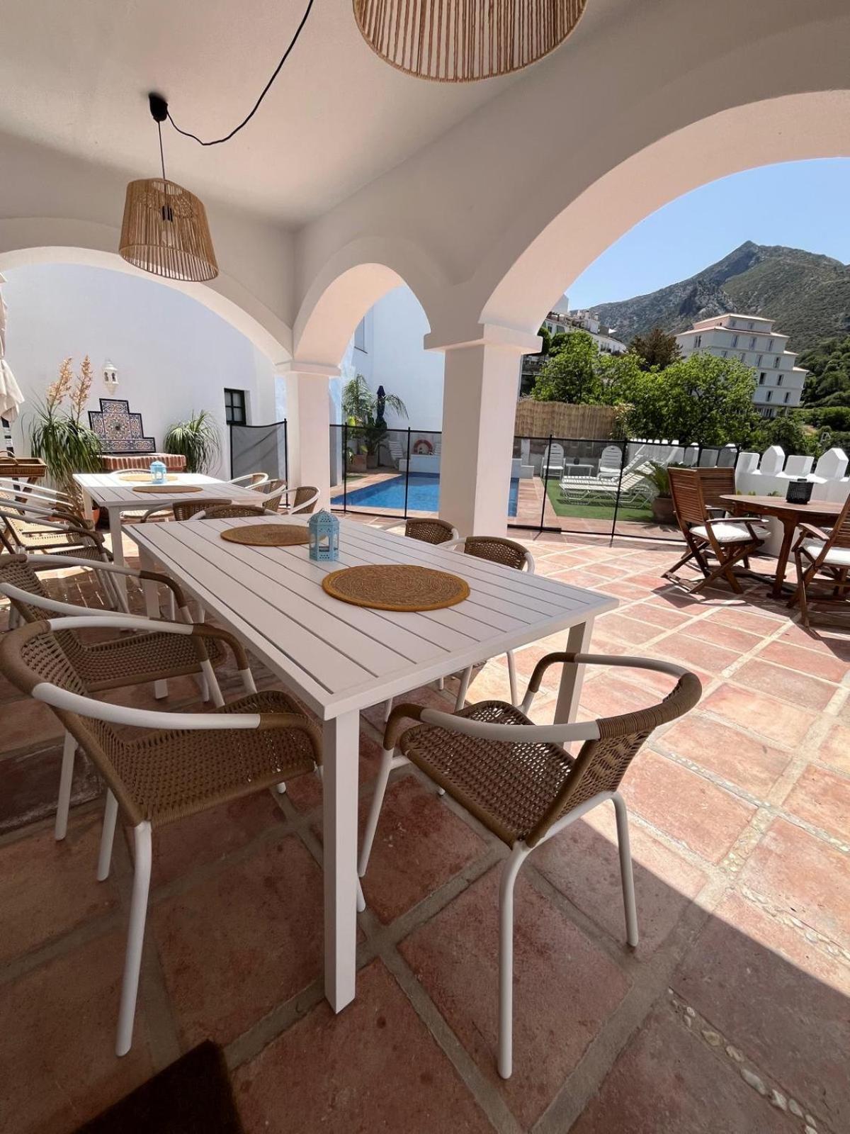 Villa Casa Del Leon à Istán Extérieur photo